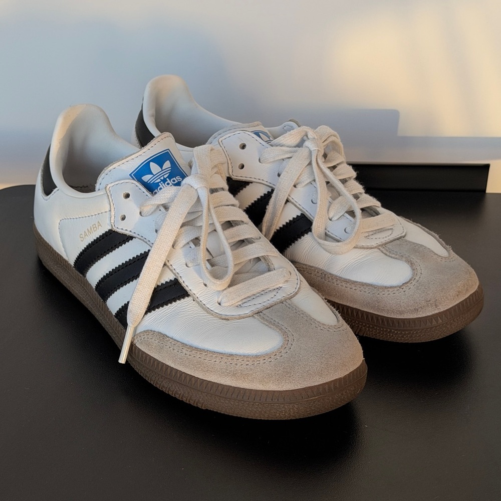adidas White Low-Top Sneakers with Brown Outsole Details - Picture 1 of 6